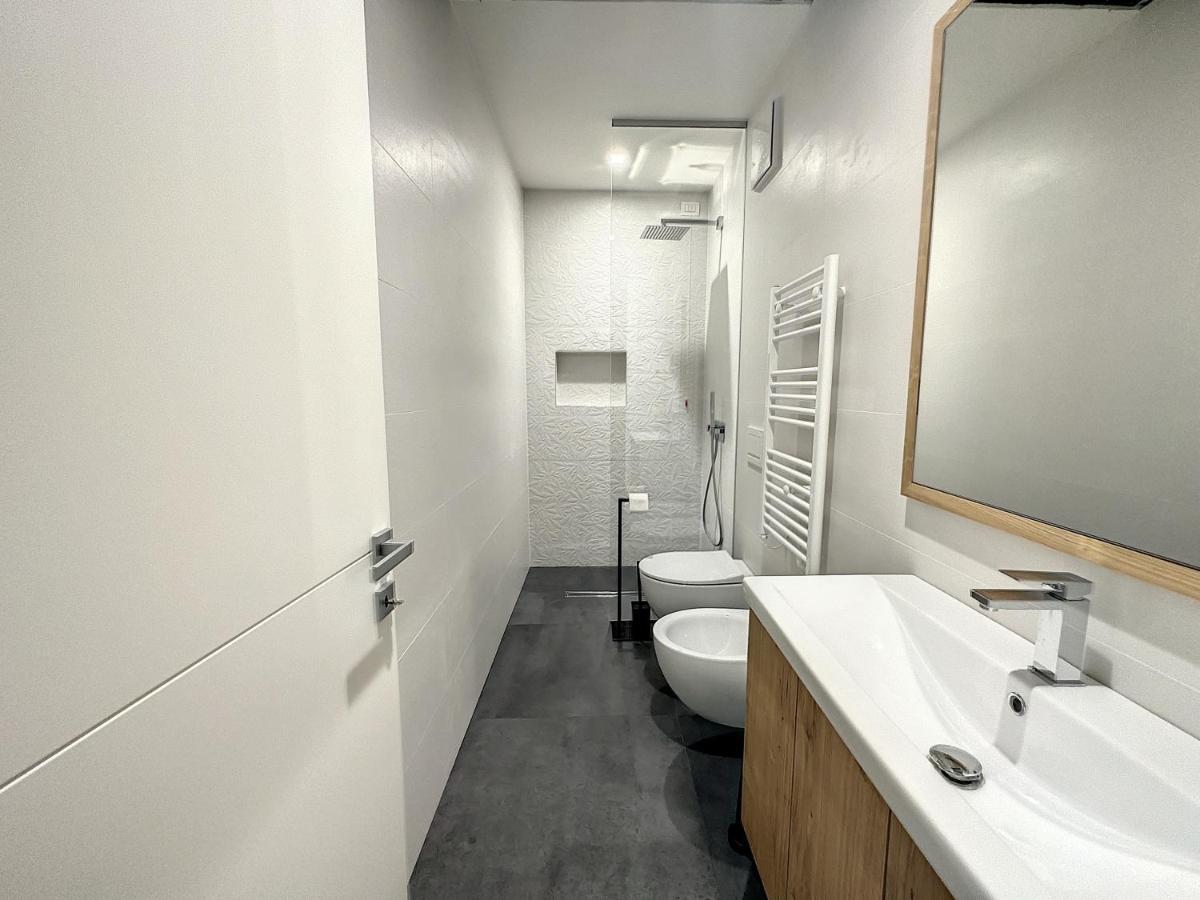 Ad Suite Apartment Riva del Garda Eksteriør billede