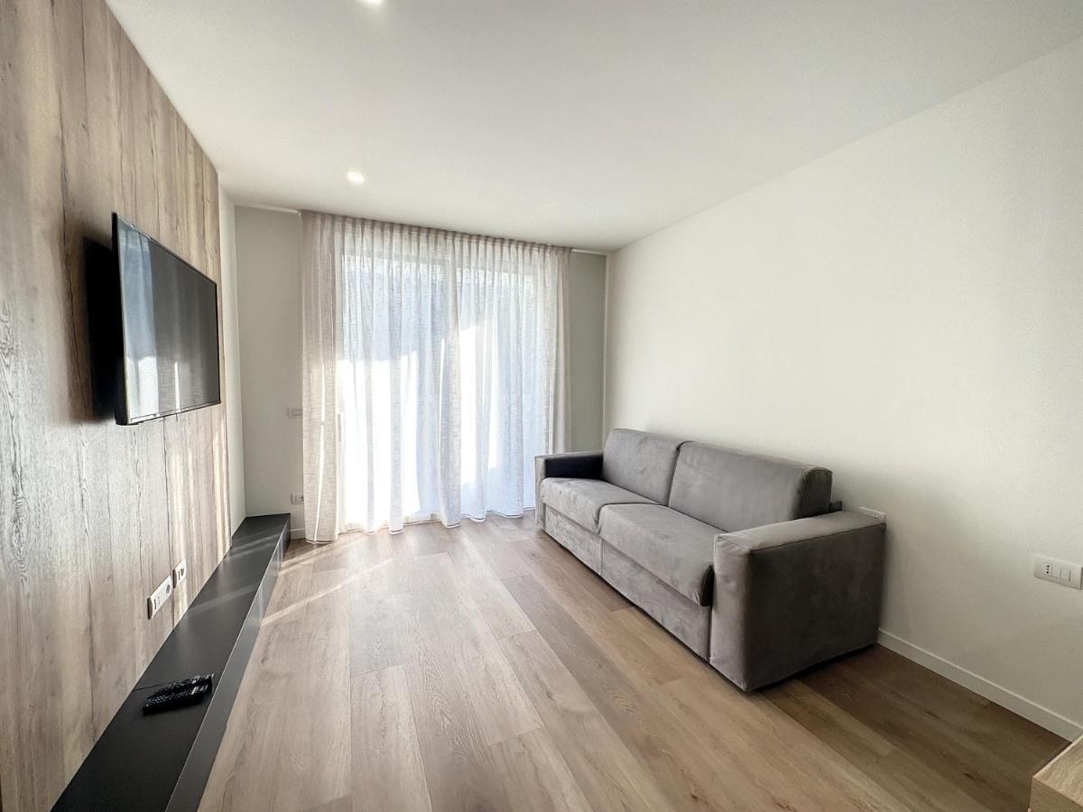 Ad Suite Apartment Riva del Garda Eksteriør billede
